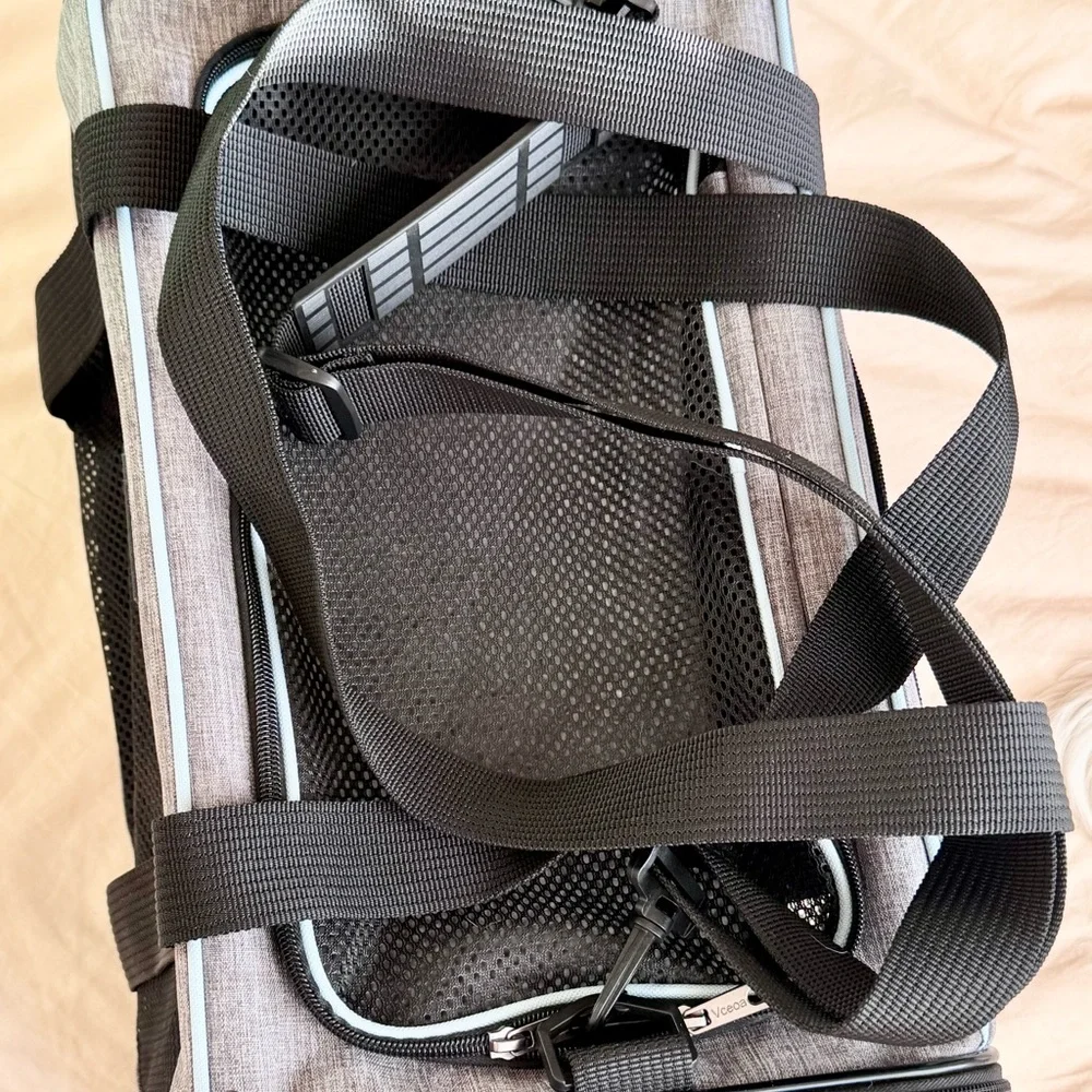 Veeoa | Cat Travel Carrier | Airplane Approved